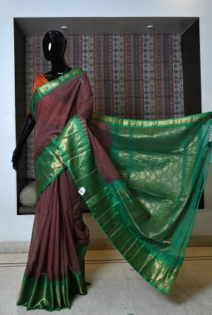 Pure Hand Woven Cotton Gadwal Saree with Green Border