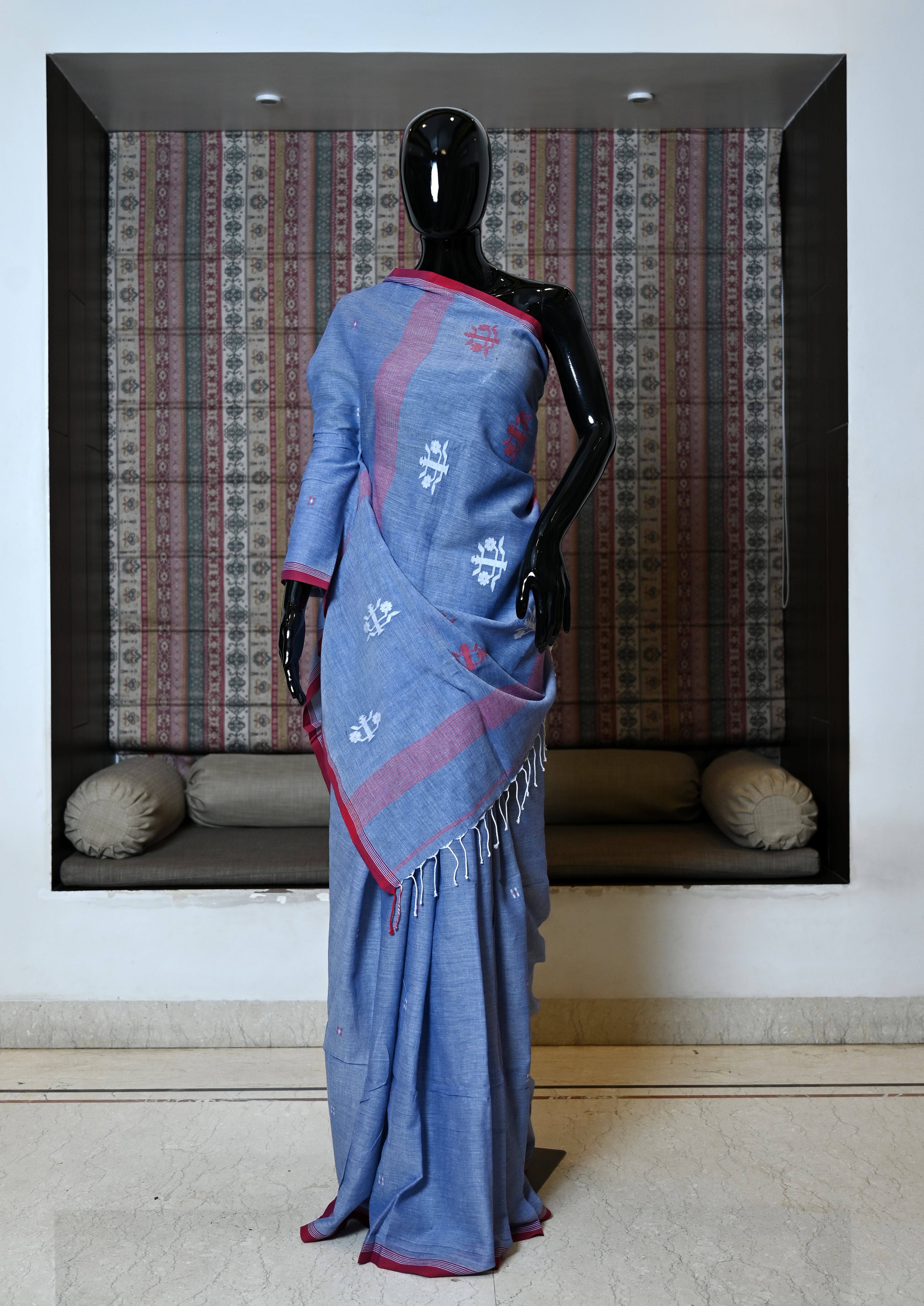 Pure Hand Woven Bengal Cotton Saree With Border And Jamdani Work Weaving